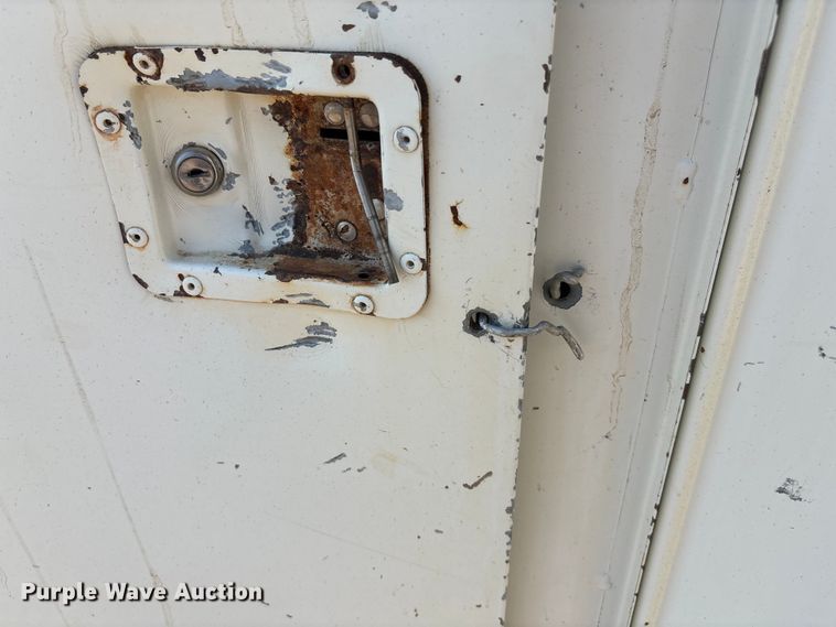 image for item DT3253 2006 International WorkStar 7300 digger derrick truck