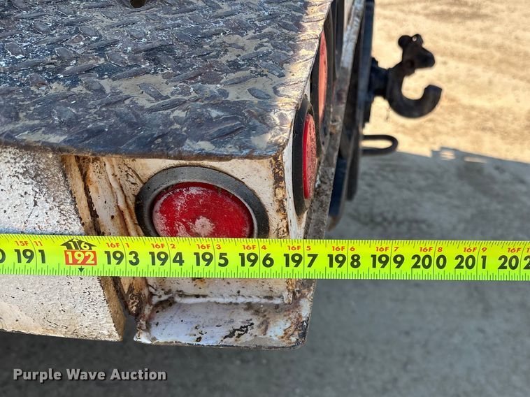 image for item DT3253 2006 International WorkStar 7300 digger derrick truck