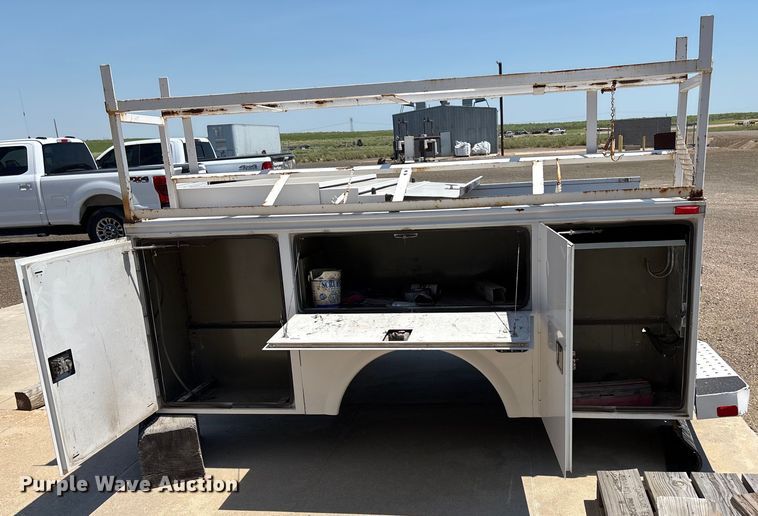 image for item DT3256 Omaha utility bed