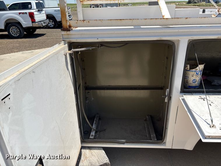 image for item DT3256 Omaha utility bed