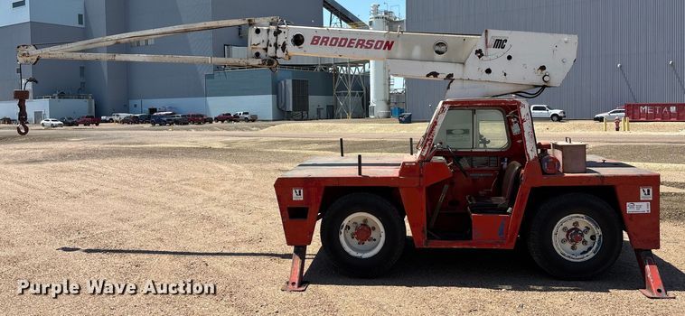 image for item DT3257 Broderson IC-70-1B crane