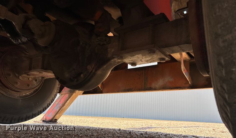 image for item DT3257 Broderson IC-70-1B crane