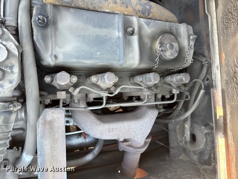 image for item DT3257 Broderson IC-70-1B crane