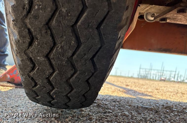 image for item DT3257 Broderson IC-70-1B crane