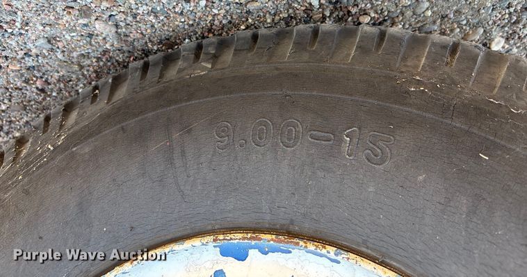 image for item DT3257 Broderson IC-70-1B crane