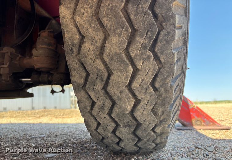 image for item DT3257 Broderson IC-70-1B crane