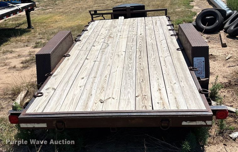 image for item DT3258 1999 PJ utility trailer