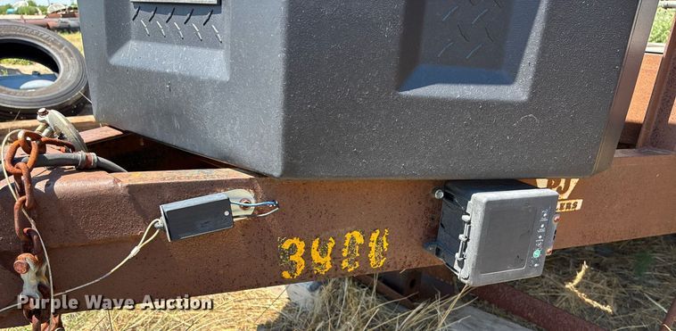 image for item DT3258 1999 PJ utility trailer