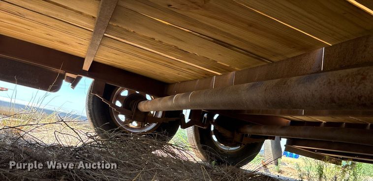 image for item DT3258 1999 PJ utility trailer