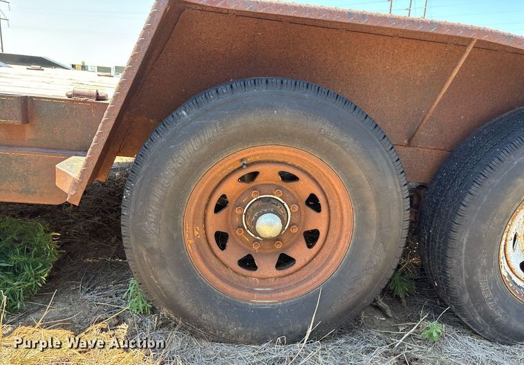 image for item DT3258 1999 PJ utility trailer