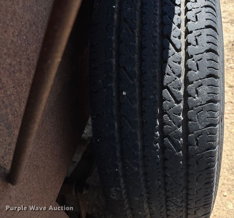 image for item DT3258 1999 PJ utility trailer