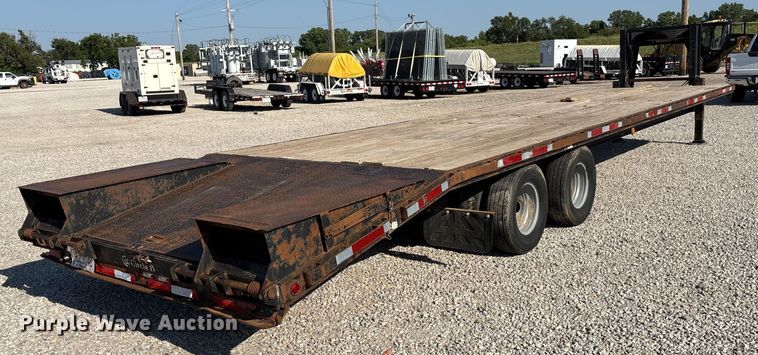 image for item DT3260 2009 Circle D equipment trailer