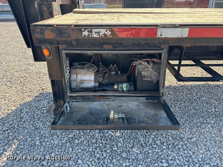 image for item DT3260 2009 Circle D equipment trailer