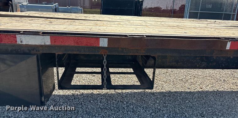 image for item DT3260 2009 Circle D equipment trailer