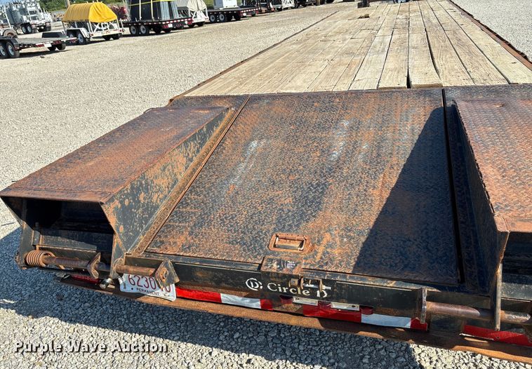 image for item DT3260 2009 Circle D equipment trailer