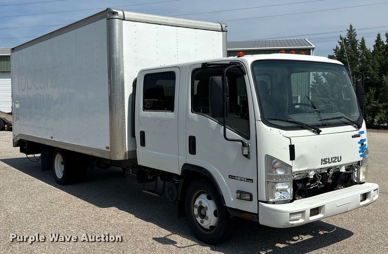 image for item DT3262 2015 Isuzu NPR crew cab box truck