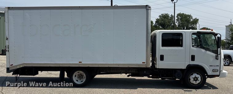 image for item DT3262 2015 Isuzu NPR crew cab box truck