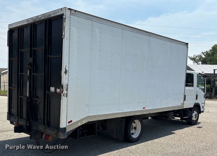 image for item DT3262 2015 Isuzu NPR crew cab box truck