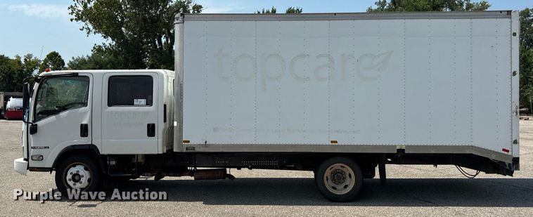 image for item DT3262 2015 Isuzu NPR crew cab box truck