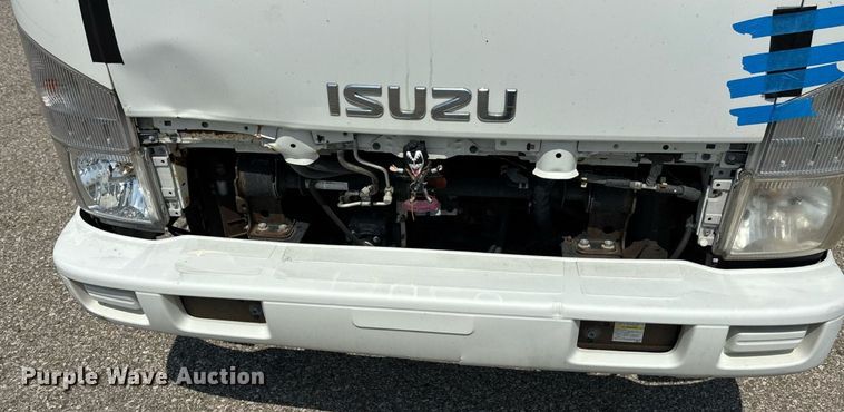 image for item DT3262 2015 Isuzu NPR crew cab box truck