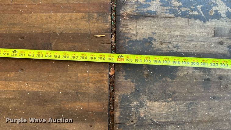 image for item DT3262 2015 Isuzu NPR crew cab box truck