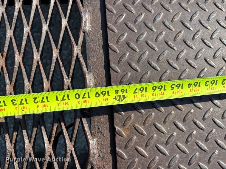 image for item DT3265 2012 Isuzu NPR crew cab flatbed truck