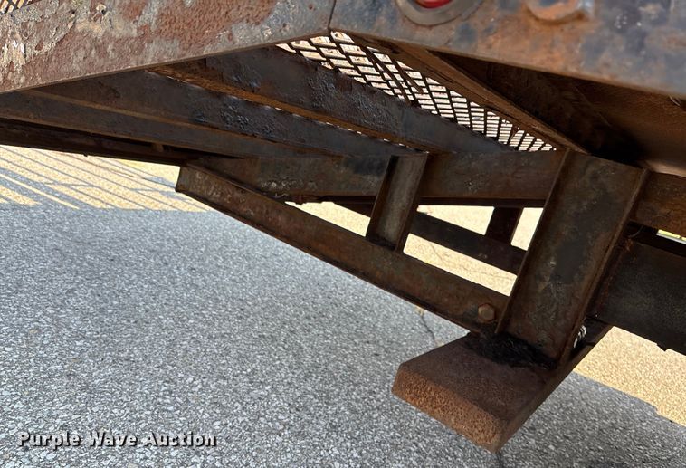 image for item DT3265 2012 Isuzu NPR crew cab flatbed truck