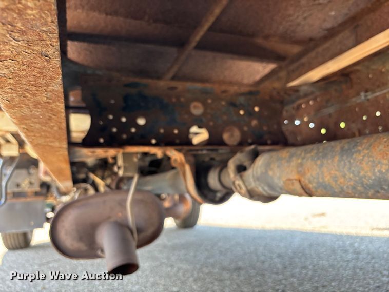 image for item DT3265 2012 Isuzu NPR crew cab flatbed truck