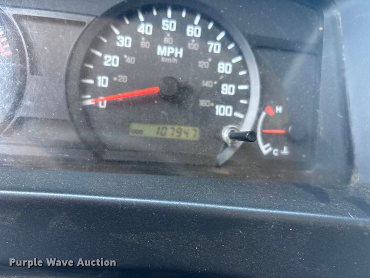 image for item DT3265 2012 Isuzu NPR crew cab flatbed truck