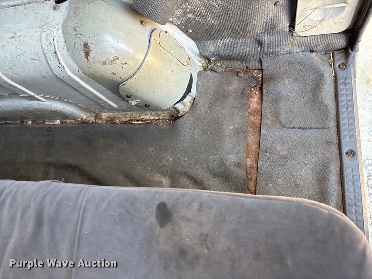 image for item DT3265 2012 Isuzu NPR crew cab flatbed truck