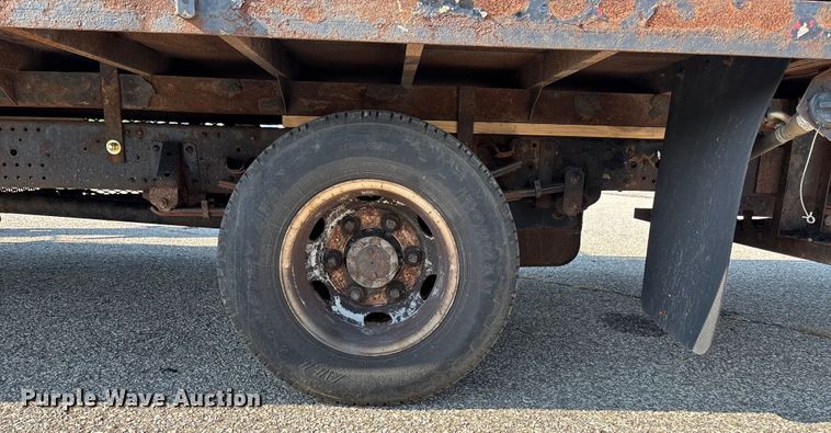 image for item DT3265 2012 Isuzu NPR crew cab flatbed truck