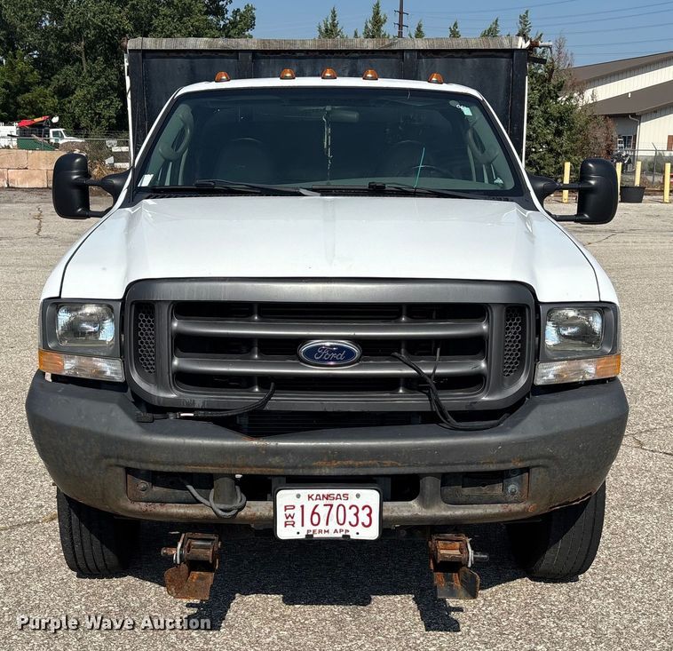 image for item DT3266 2003 Ford F450 Super Duty dump flatbed truck