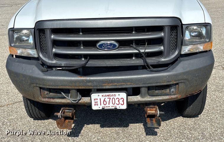 image for item DT3266 2003 Ford F450 Super Duty dump flatbed truck