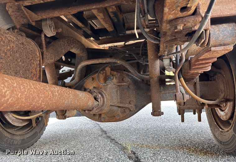 image for item DT3266 2003 Ford F450 Super Duty dump flatbed truck