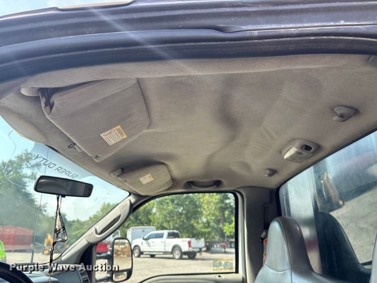 image for item DT3266 2003 Ford F450 Super Duty dump flatbed truck