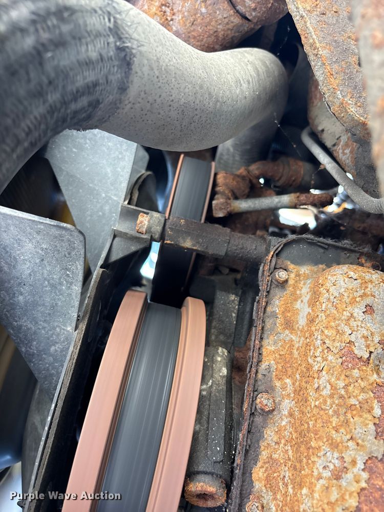 image for item DT3266 2003 Ford F450 Super Duty dump flatbed truck