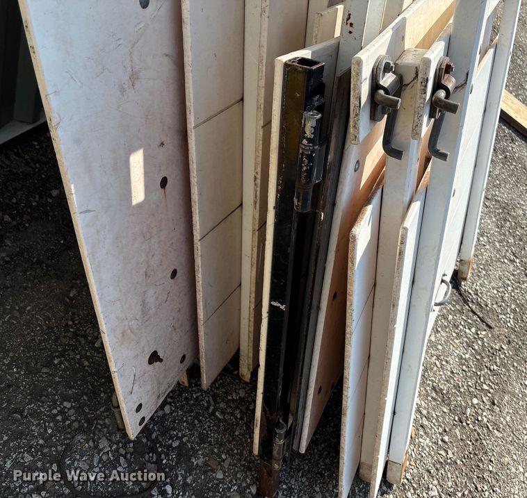 image for item DT3266 2003 Ford F450 Super Duty dump flatbed truck