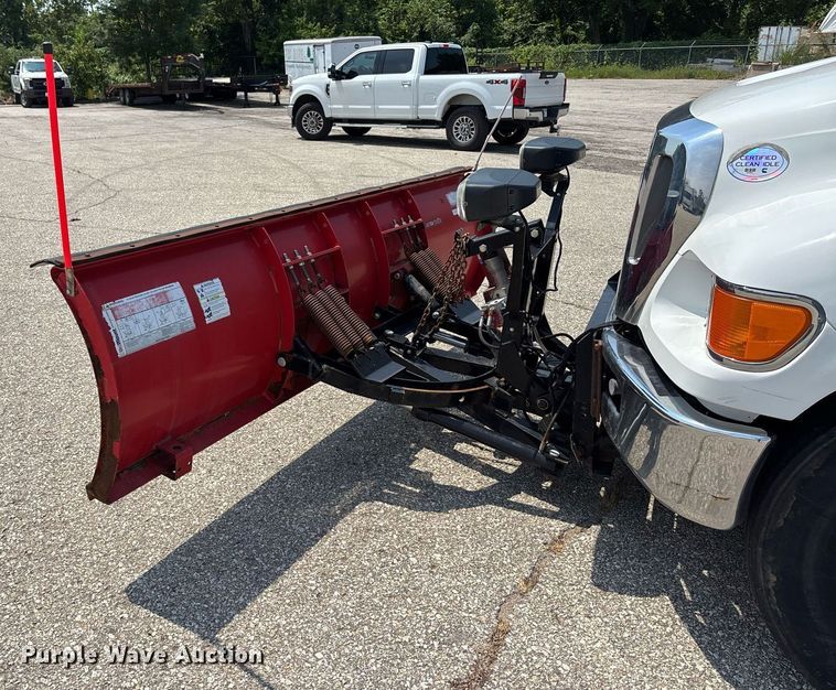 image for item DT3268 2013 Ford F750 Super Duty dump flatbed truck