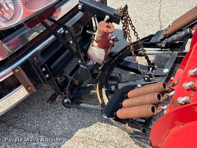 image for item DT3268 2013 Ford F750 Super Duty dump flatbed truck