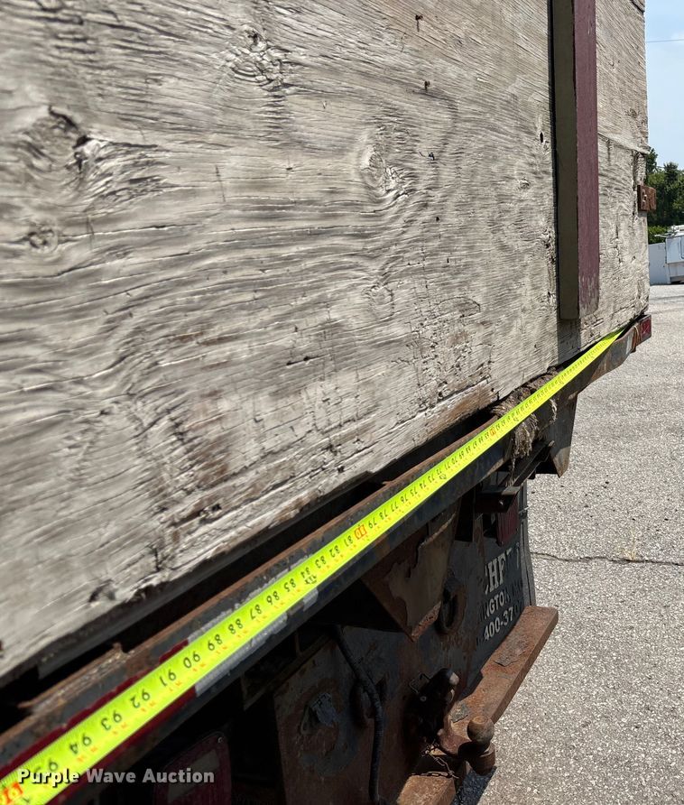 image for item DT3268 2013 Ford F750 Super Duty dump flatbed truck