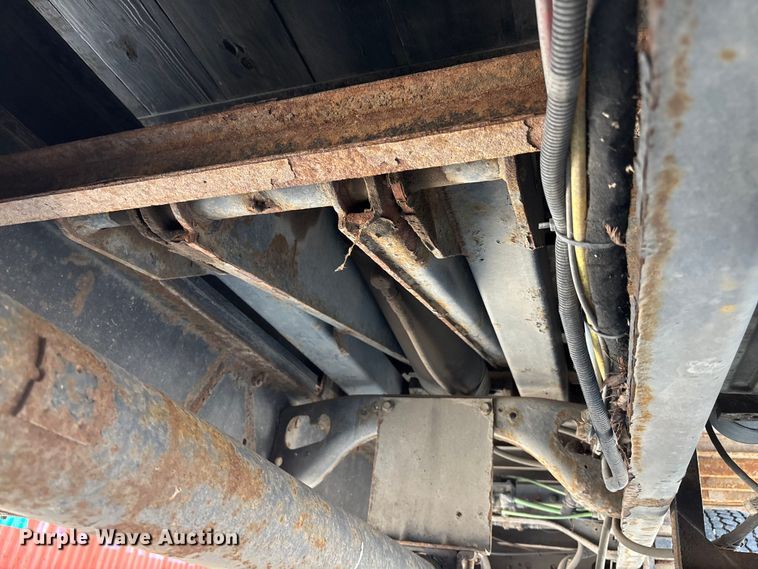 image for item DT3268 2013 Ford F750 Super Duty dump flatbed truck