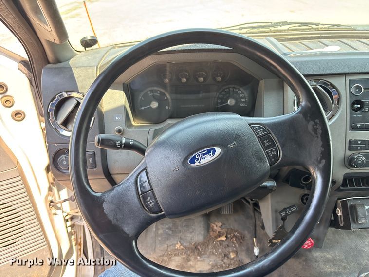 image for item DT3268 2013 Ford F750 Super Duty dump flatbed truck