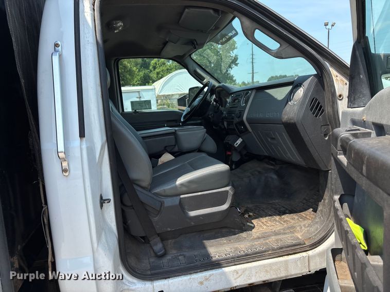 image for item DT3268 2013 Ford F750 Super Duty dump flatbed truck