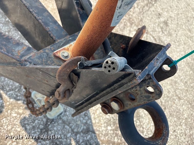 image for item DT3269 1999 Haulmart enclosed cargo trailer