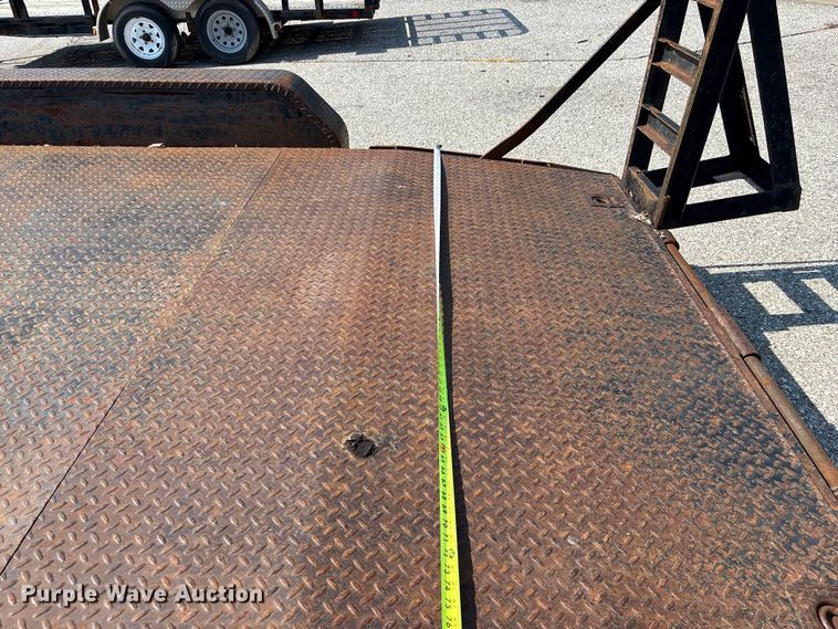 image for item DT3271 2007 Maxey utility trailer