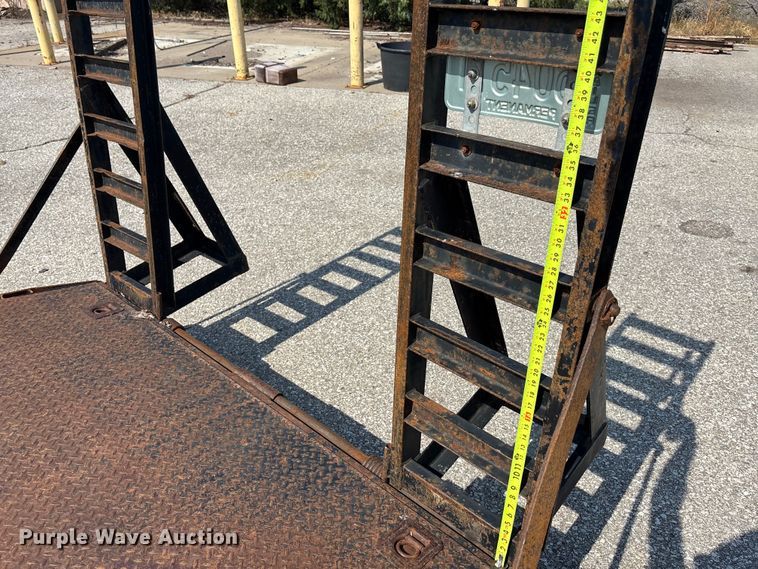 image for item DT3271 2007 Maxey utility trailer