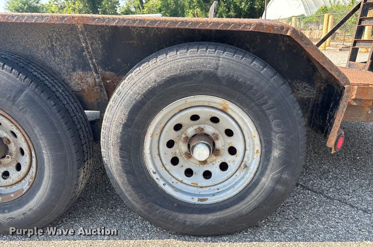 image for item DT3271 2007 Maxey utility trailer