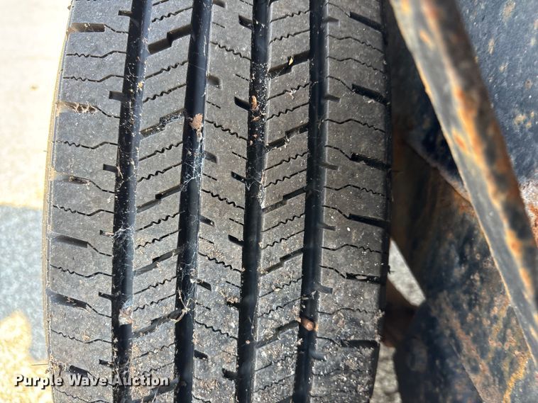 image for item DT3271 2007 Maxey utility trailer