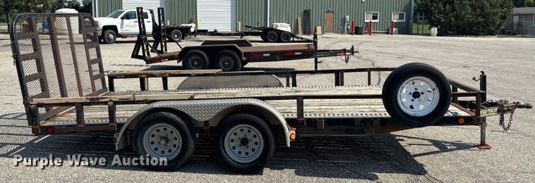 image for item DT3272 2010 PJ utility trailer