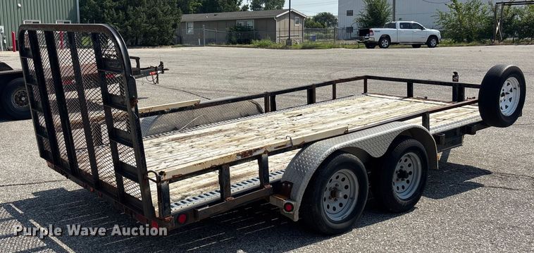 image for item DT3272 2010 PJ utility trailer